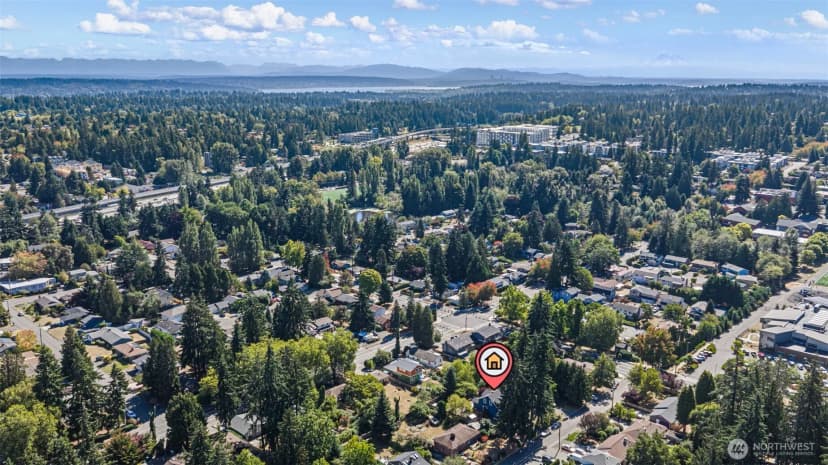 Property photo for 15520 Burke Avenue N, Shoreline photo 34