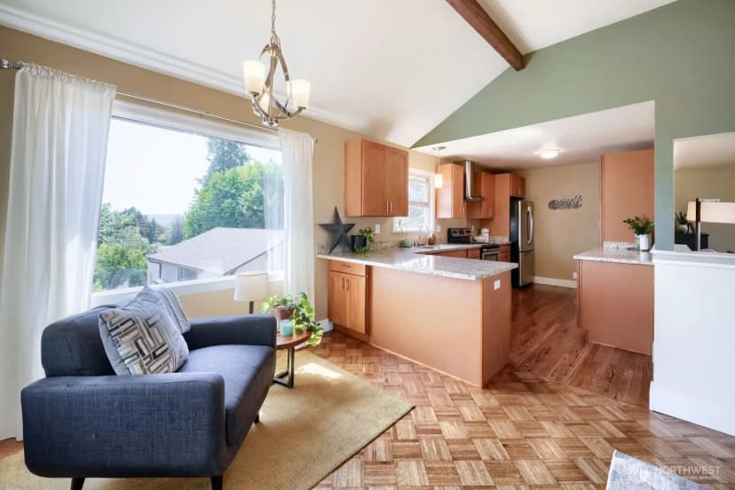 Property photo for 909 Sw Langston Road, Renton photo 7