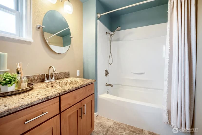 Property photo for 909 Sw Langston Road, Renton photo 13
