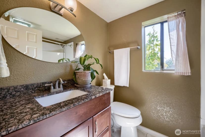 Property photo for 909 Sw Langston Road, Renton photo 16
