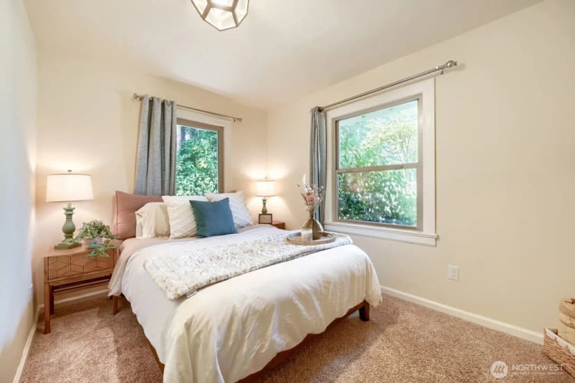 Property photo for 909 Sw Langston Road, Renton photo 11
