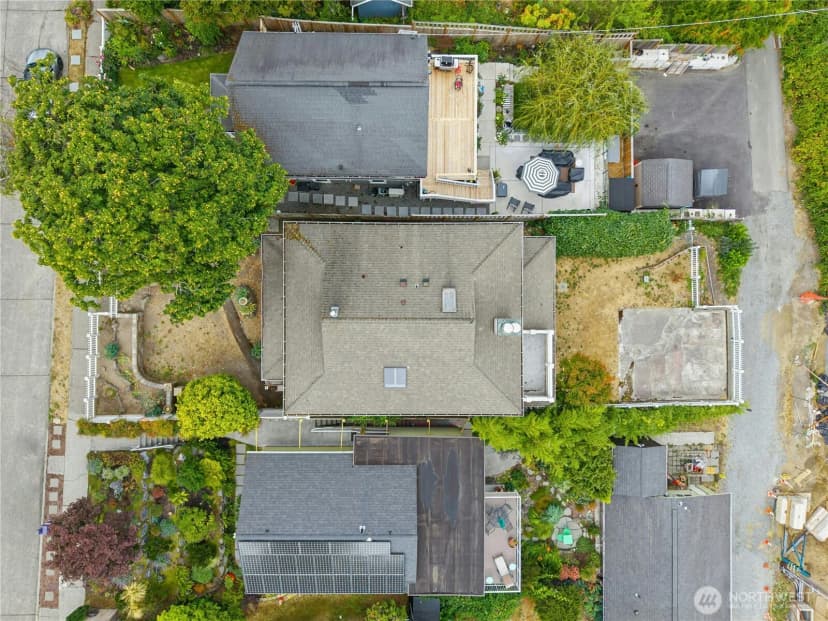 Property photo for 3438 10th Avenue W, Seattle photo 40
