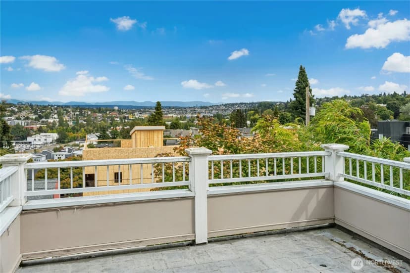 Property photo for 3438 10th Avenue W, Seattle photo 20