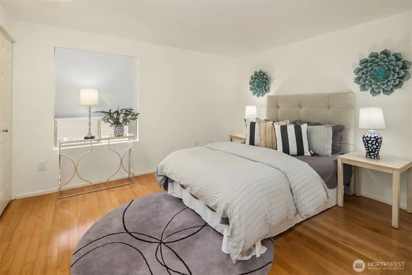 Property photo for 11006 Ne 68th Street #811, Kirkland photo 10