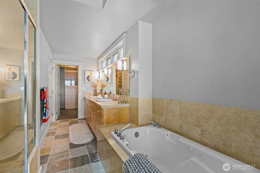 Property photo for 116 Aloha Street #116, Seattle photo 16
