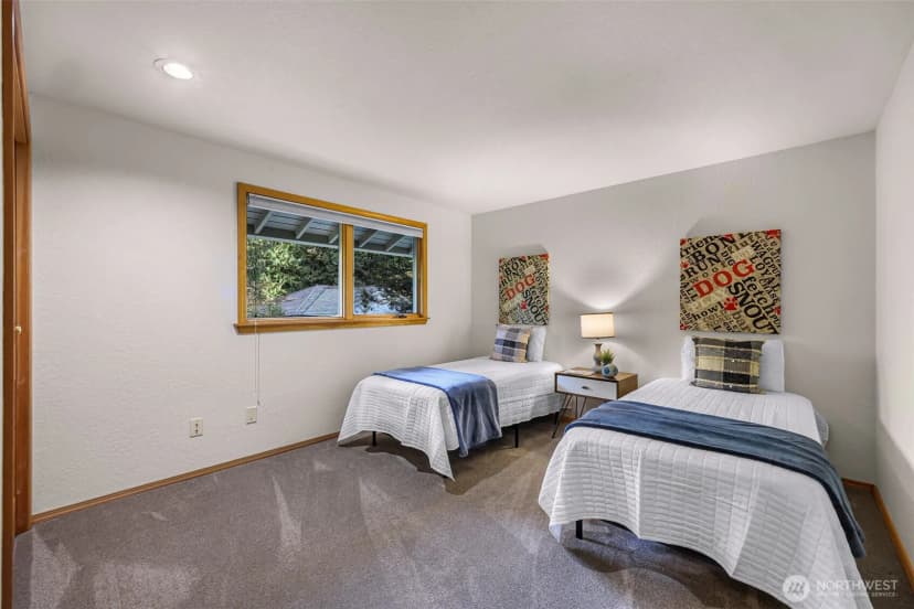 Property photo for 21608 Ne 24th Street, Sammamish photo 25