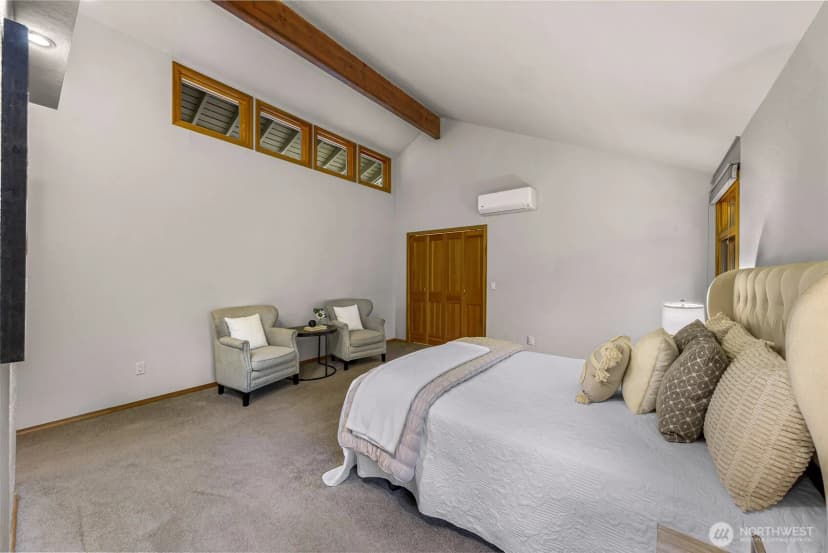 Property photo for 21608 Ne 24th Street, Sammamish photo 20