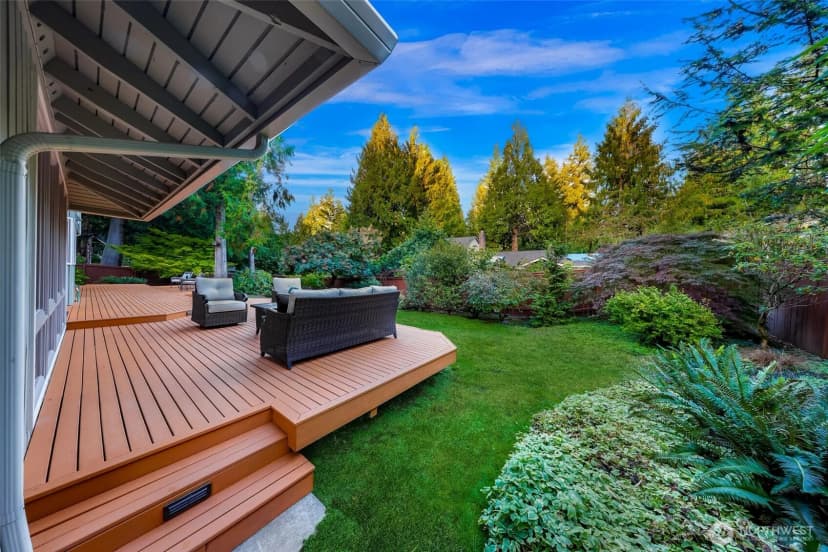 Property photo for 21608 Ne 24th Street, Sammamish photo 33