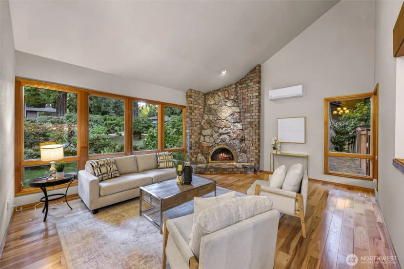 Property photo for 21608 Ne 24th Street, Sammamish photo 5