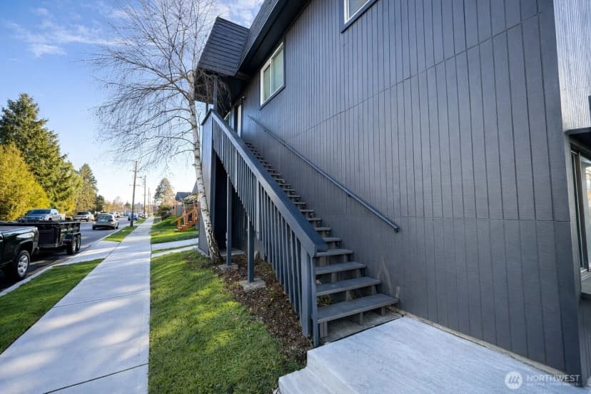 Property photo for 2102 S 12th Street, Tacoma photo 6