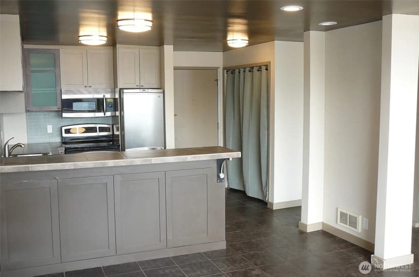 Property photo for 2040 43rd Avenue E #415, Seattle photo 7