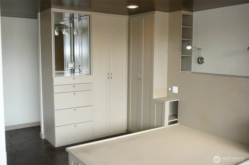 Property photo for 2040 43rd Avenue E #415, Seattle photo 10