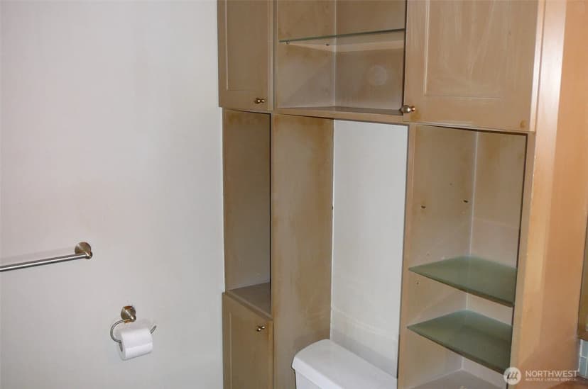 Property photo for 2040 43rd Avenue E #415, Seattle photo 14