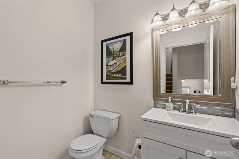 Property photo for 9700 Ravenna Avenue Ne #11, Seattle photo 11