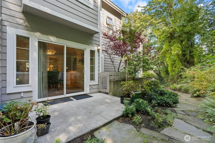 Property photo for 9700 Ravenna Avenue Ne #11, Seattle photo 15