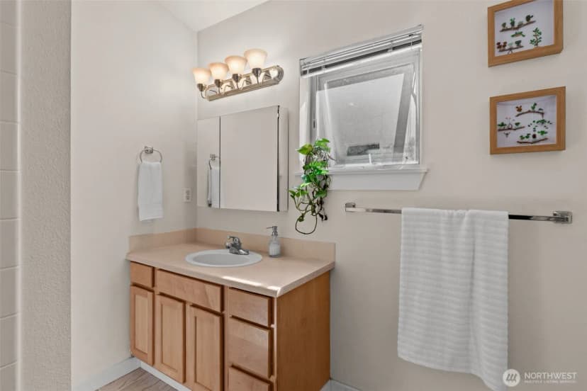 Property photo for 9700 Ravenna Avenue Ne #11, Seattle photo 21