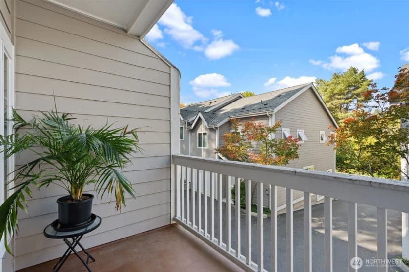 Property photo for 9700 Ravenna Avenue Ne #11, Seattle photo 12