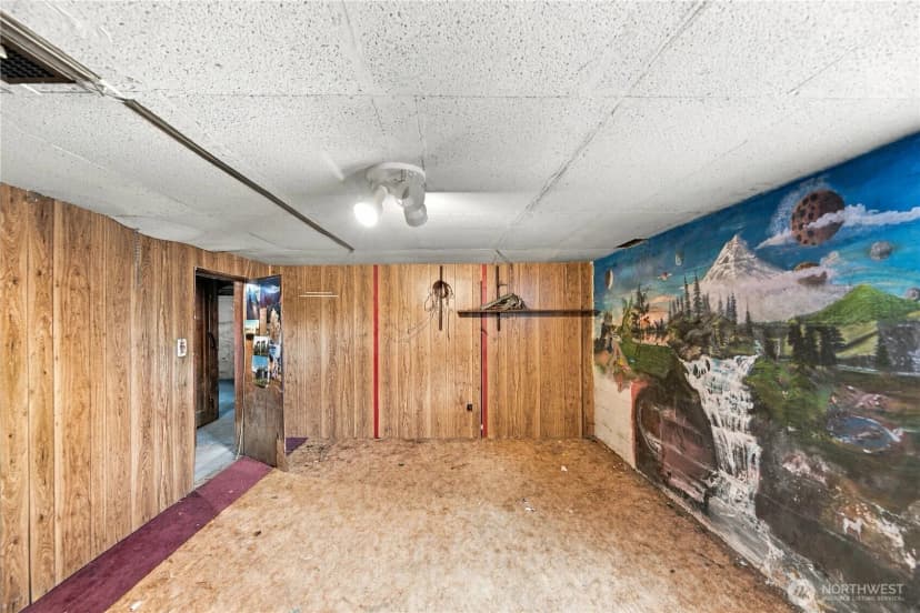 Property photo for 10863 Roseberg Avenue S, Seattle photo 16