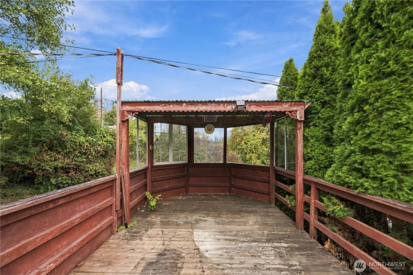 Property photo for 10863 Roseberg Avenue S, Seattle photo 20