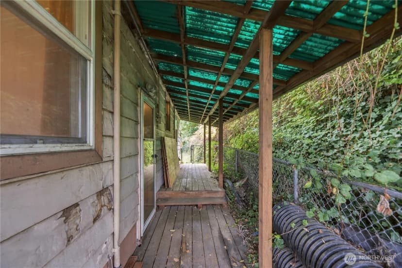 Property photo for 10863 Roseberg Avenue S, Seattle photo 23