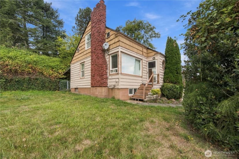 Property photo for 10863 Roseberg Avenue S, Seattle photo 25