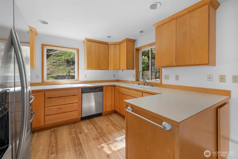 Property photo for 23930 100th Avenue W, Edmonds photo 8