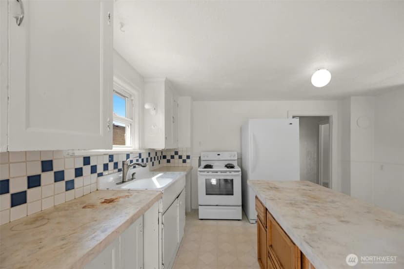 Property photo for 4721 21st Avenue Sw, Seattle photo 6
