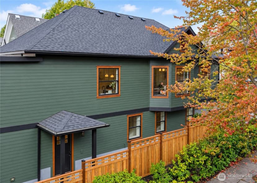 Property photo for 1403 31st Avenue, Seattle photo 5
