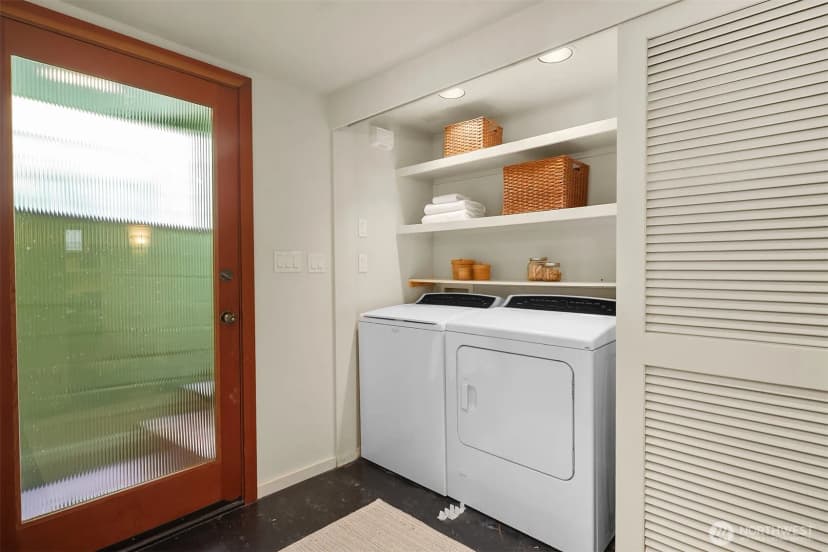 Property photo for 535 N 74th Street, Seattle photo 24