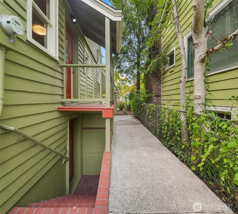 Property photo for 535 N 74th Street, Seattle photo 23