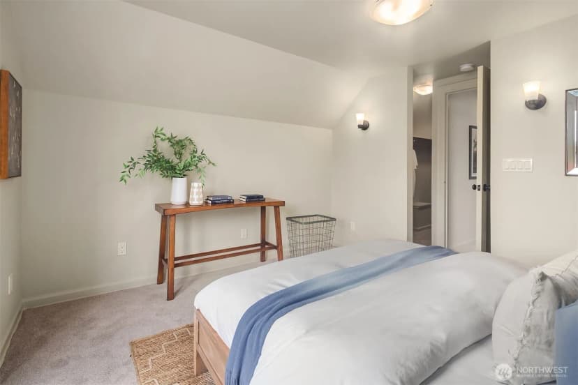 Property photo for 535 N 74th Street, Seattle photo 15