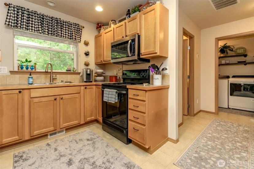 Property photo for 2701 19th Place Sw, Puyallup photo 12