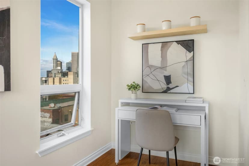 Property photo for 668 S Lane Street #704, Seattle photo 11
