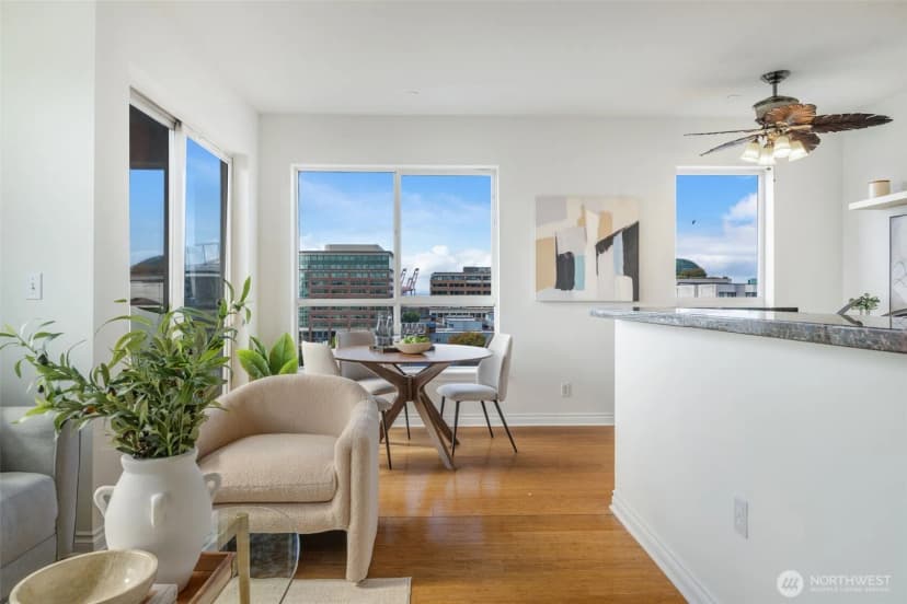 Property photo for 668 S Lane Street #704, Seattle photo 10