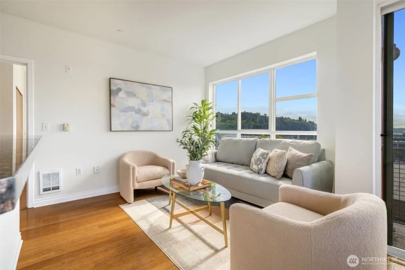Property photo for 668 S Lane Street #704, Seattle photo 8