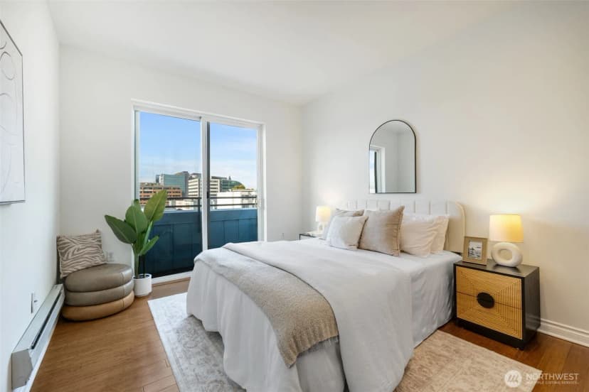 Property photo for 668 S Lane Street #704, Seattle photo 4