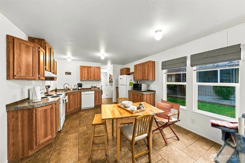Property photo for 2500 S 370th Street #132, Federal Way photo 8