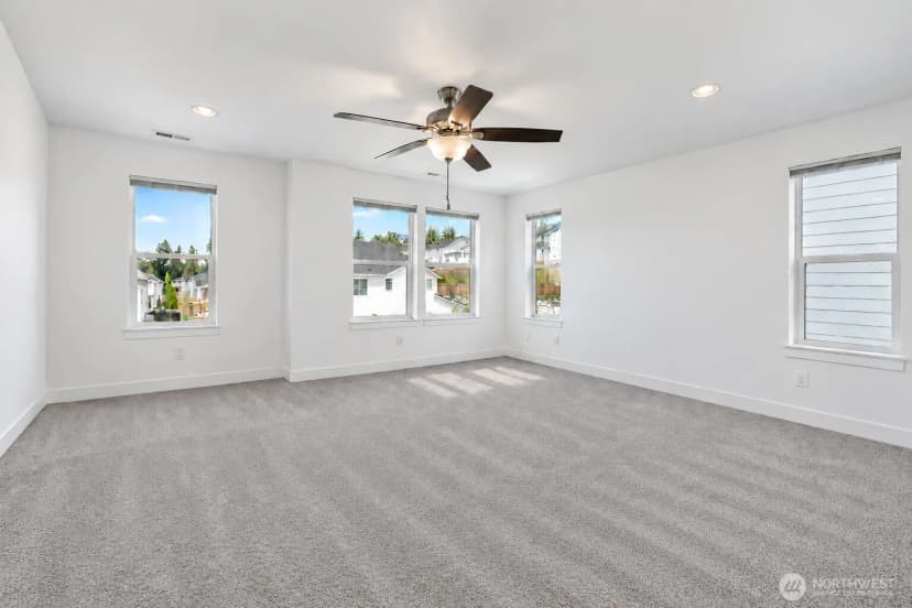 Property photo for 8478 28th Street Ct E, Edgewood photo 23
