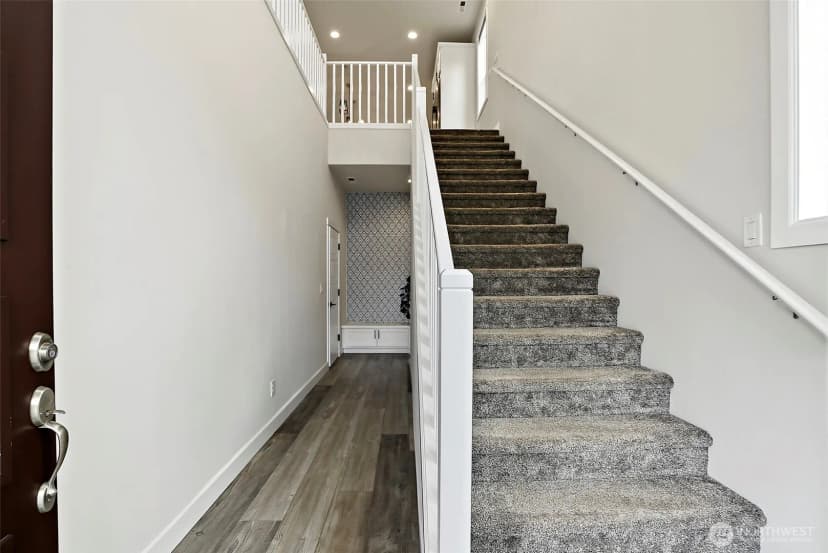 Property photo for 8478 28th Street Ct E, Edgewood photo 3