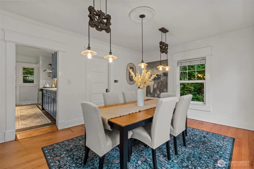 Property photo for 2106 Fairmount Avenue Sw, Seattle photo 6