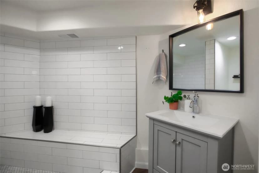 Property photo for 2106 Fairmount Avenue Sw, Seattle photo 33