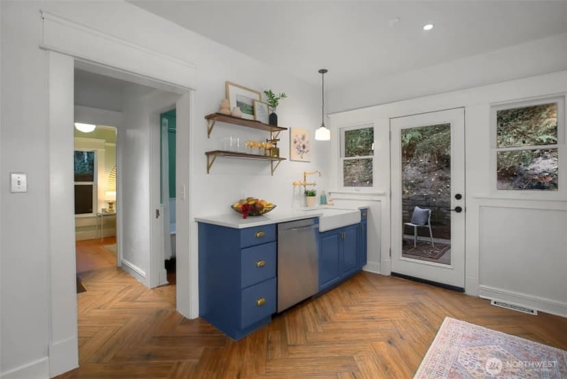 Property photo for 2106 Fairmount Avenue Sw, Seattle photo 10
