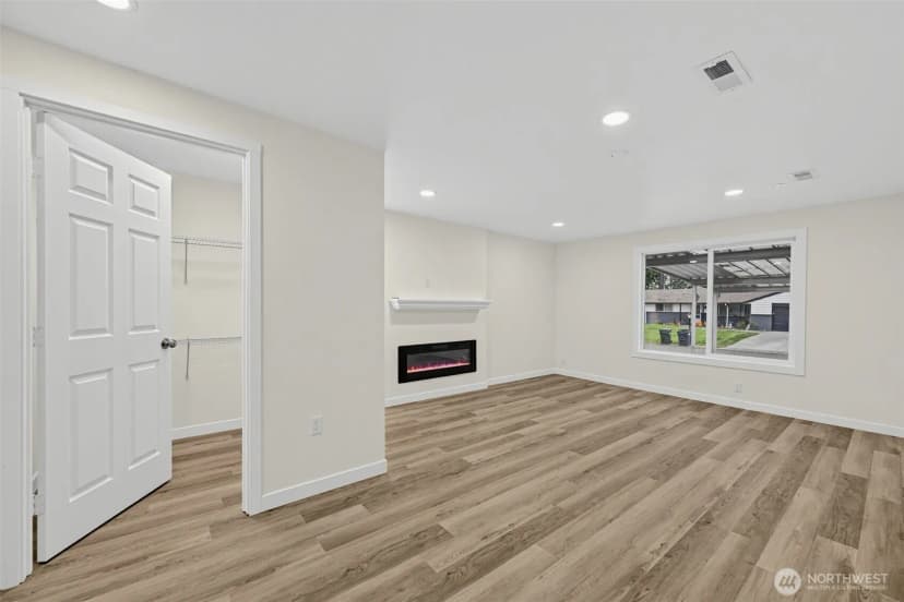 Property photo for 3114 89th Street S, Lakewood photo 15