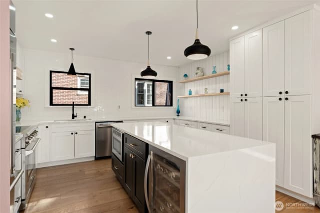 Property photo for 3302 E Pine Street, Seattle photo 5