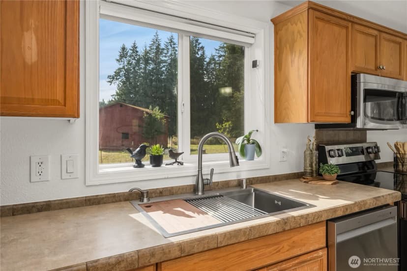 Property photo for 31514 12th Avenue Ct E, Roy photo 13