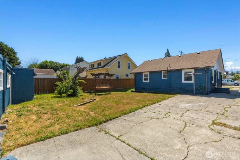 Property photo for 2205 Columbia Ave, Everett photo 17