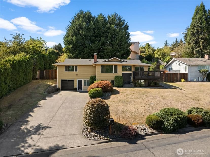 Property photo for 1414 Woodside Drive, Fircrest