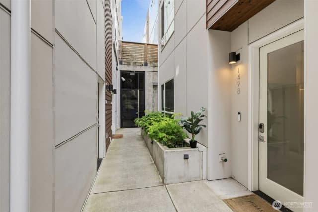 Property photo for 1498 Nw 75th Street, Seattle photo 4
