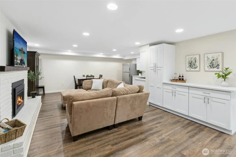Property photo for 12406 Se 47th Street, Bellevue photo 24