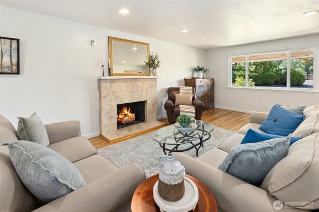 Property photo for 12406 Se 47th Street, Bellevue photo 4